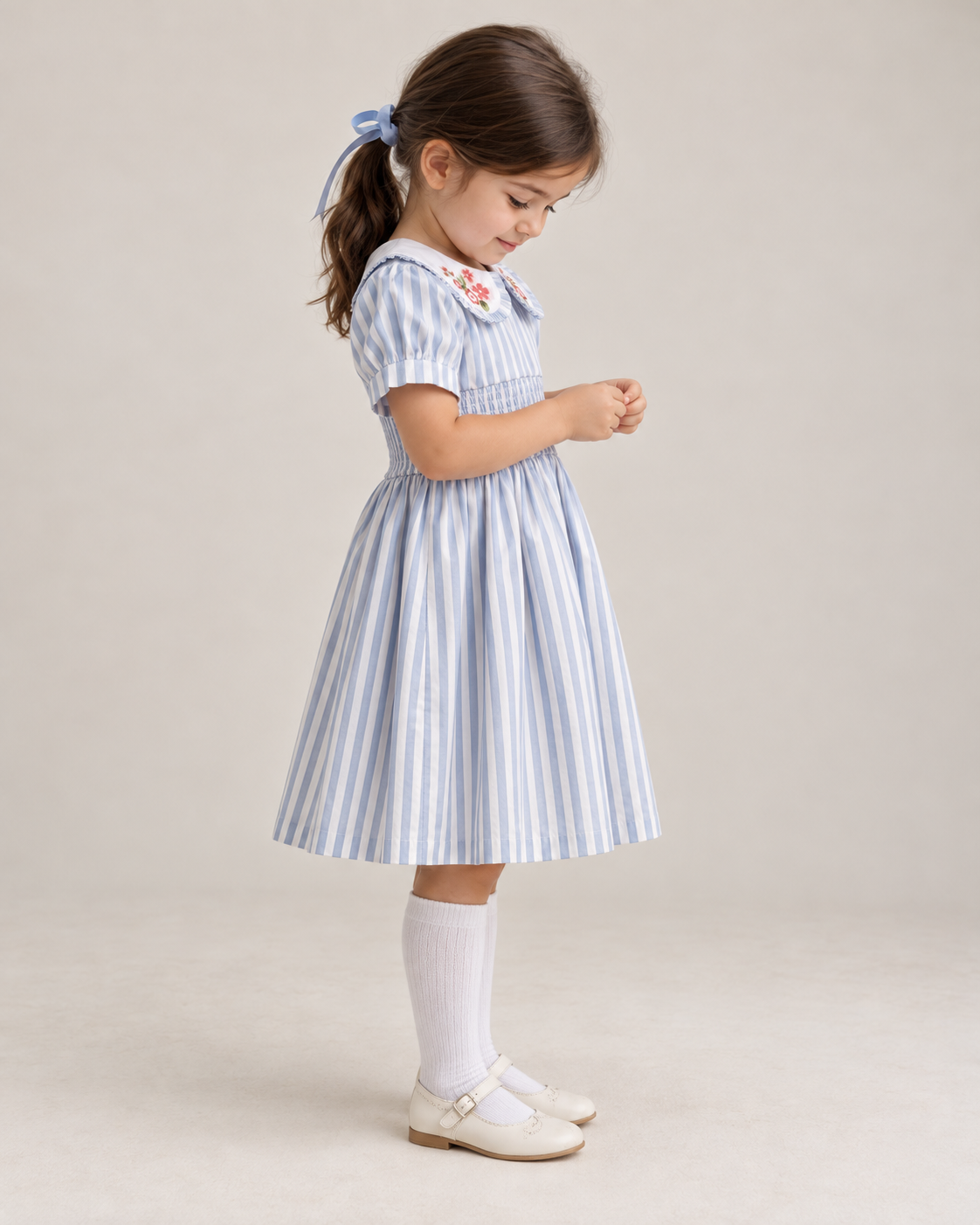 Vestido Portofino de algodón orgánico a rayas para niñas | Vestido de verano fruncido