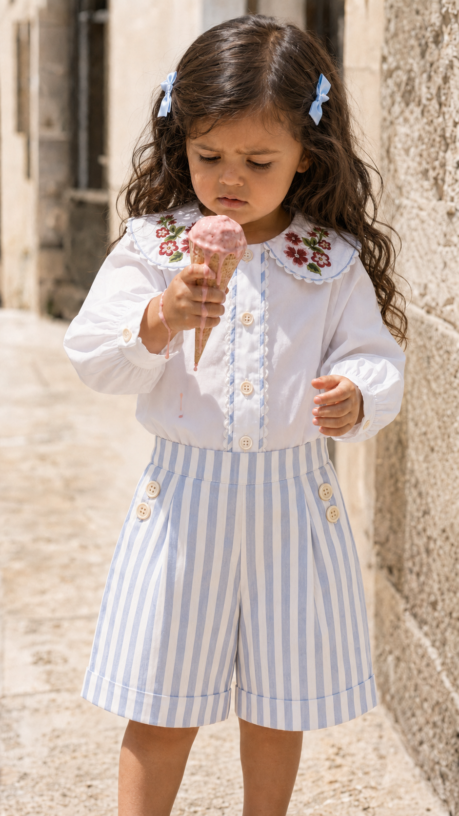 Chemisier en coton biologique Capri fleuri pour filles | Haut à manches bouffantes pour tout-petits