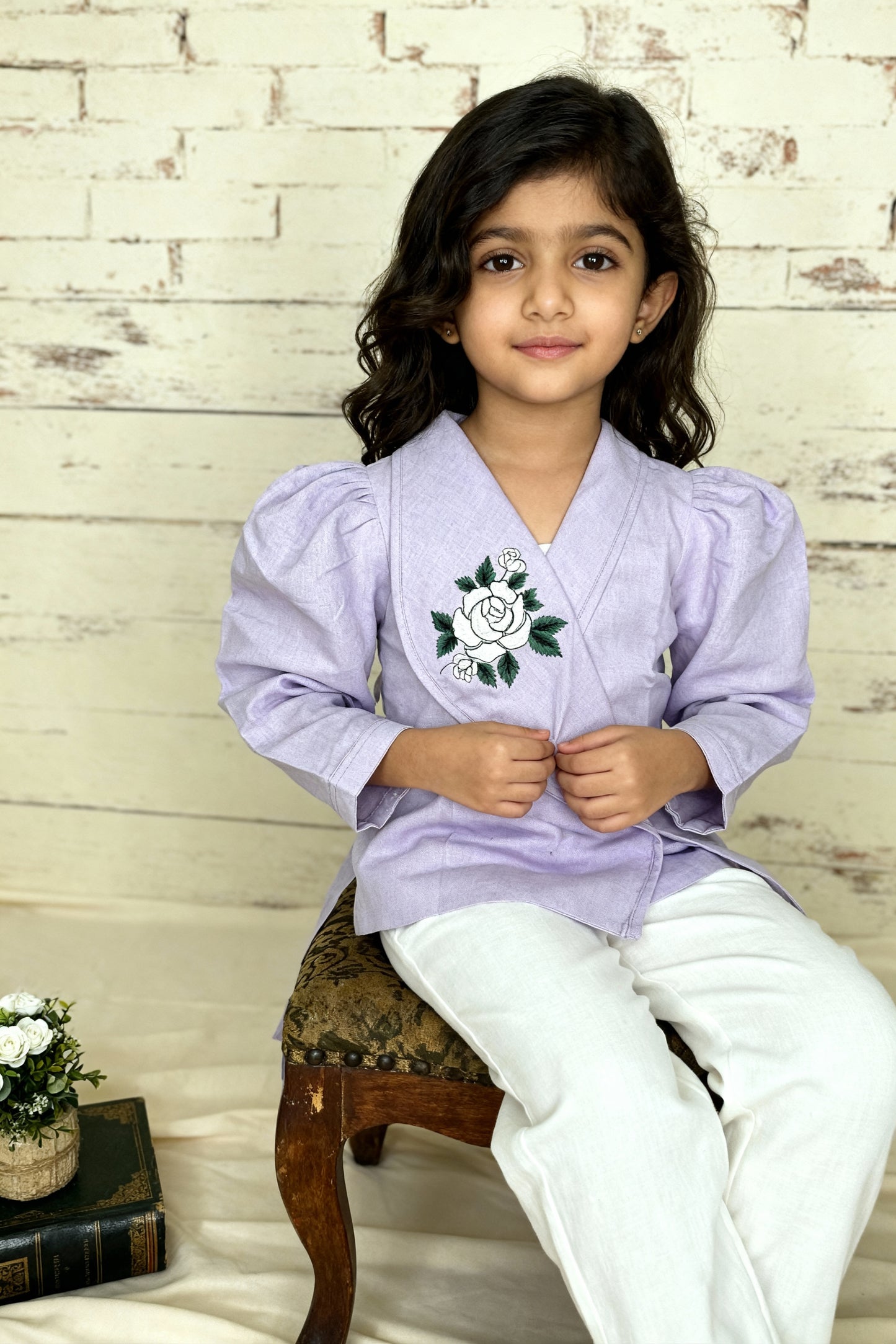 Osaka organic cotton-linen blazer blouse front view in lilac with rose embroidery on collar
