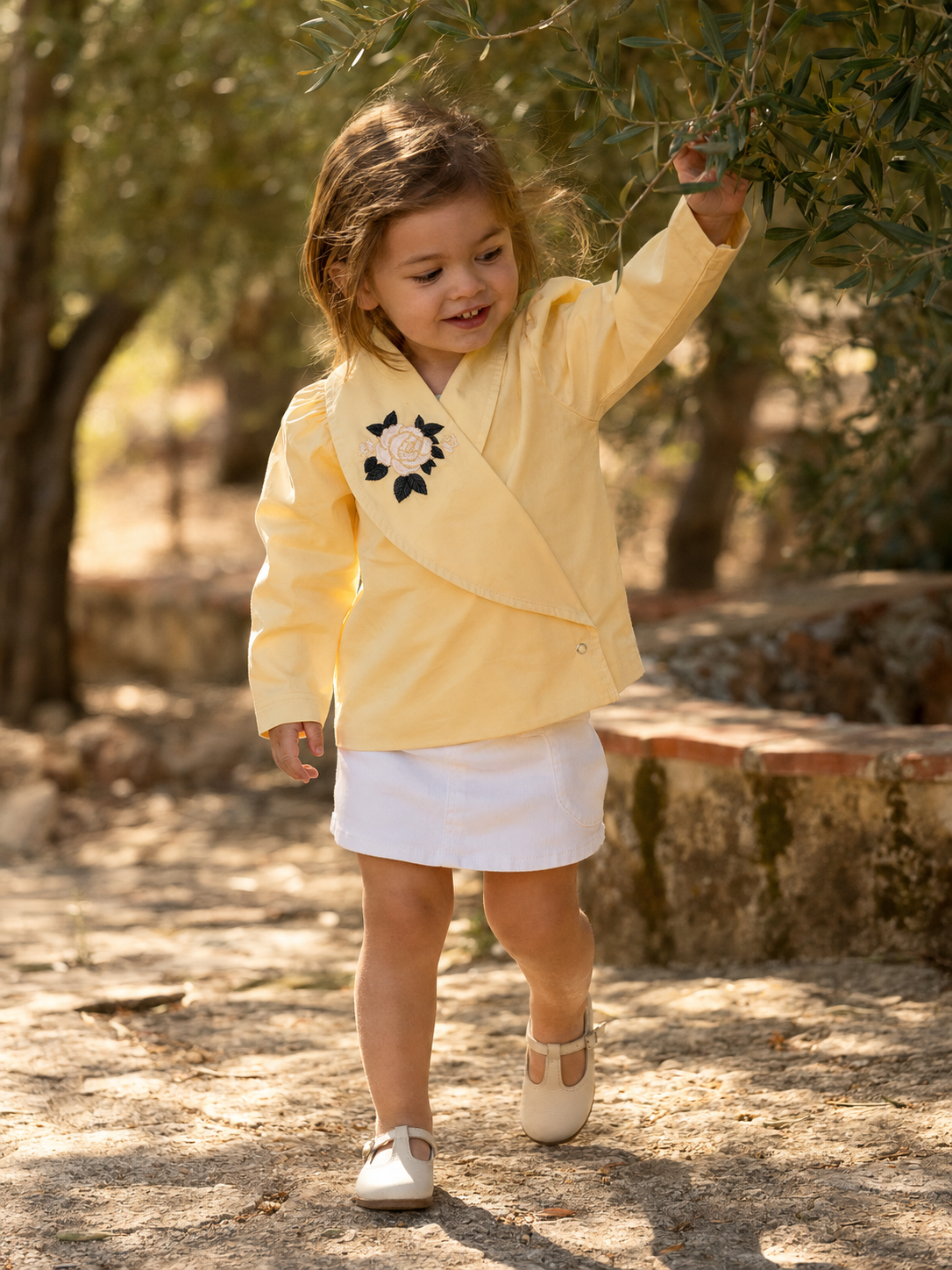 Blazer-blouse en coton bio brodé de roses Osaka pour filles