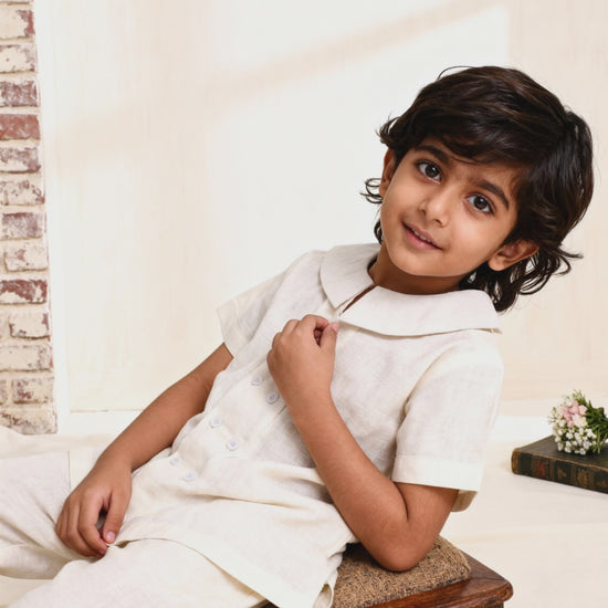 Oslo organic cotton-linen kids shirt video showing fabric texture and relaxed fit